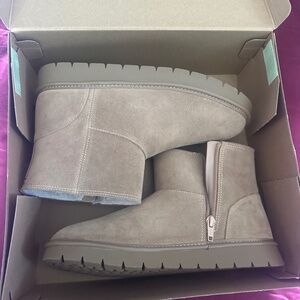 Beige/Taupe Suede Side Zip Platform Boots